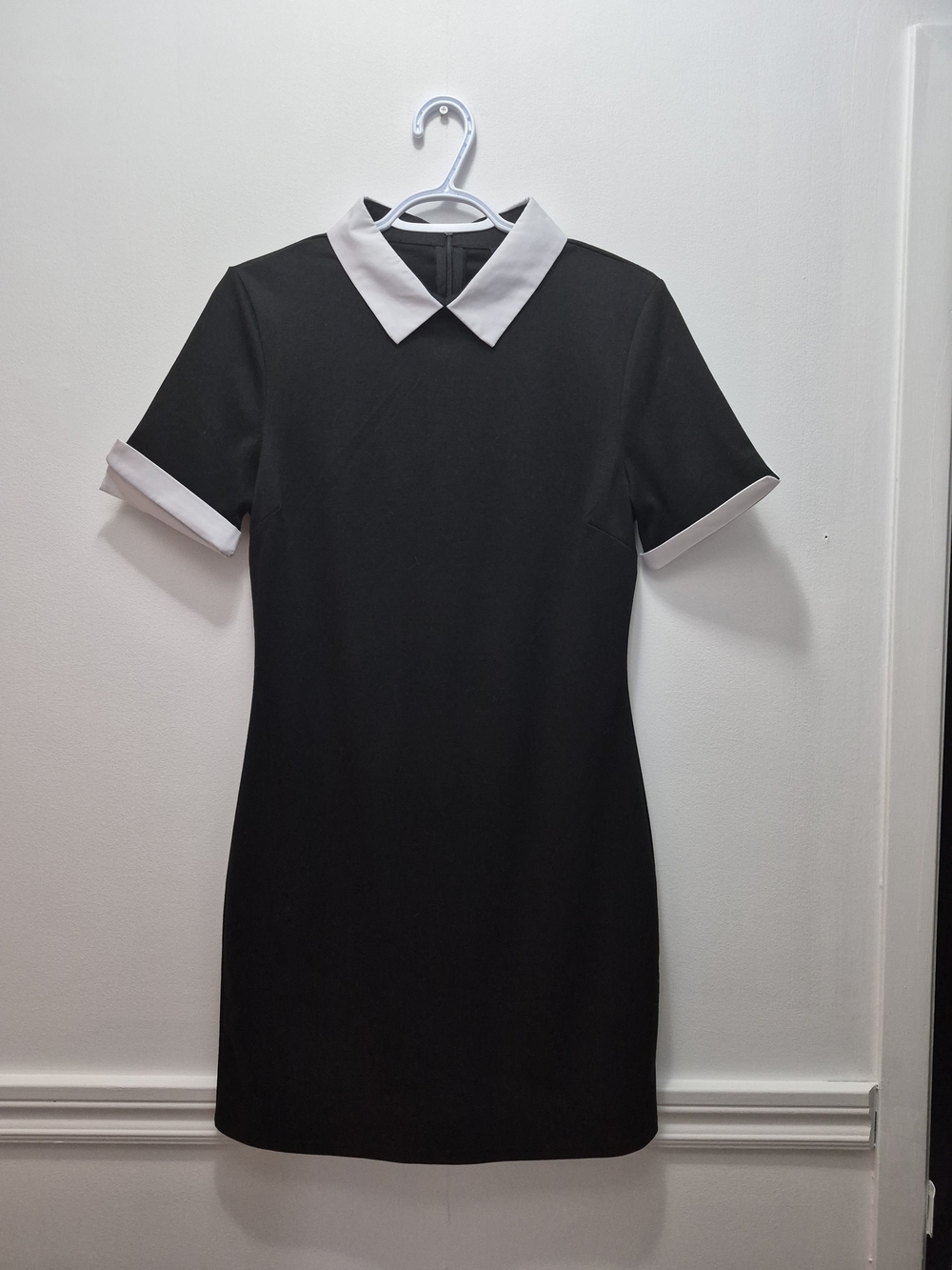 Forever 21 Black Mini Dress with White Collar & Cuff Trim - Picture 5 of 6